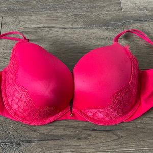 Victoria’s Secret Very Sexy Push-up bra